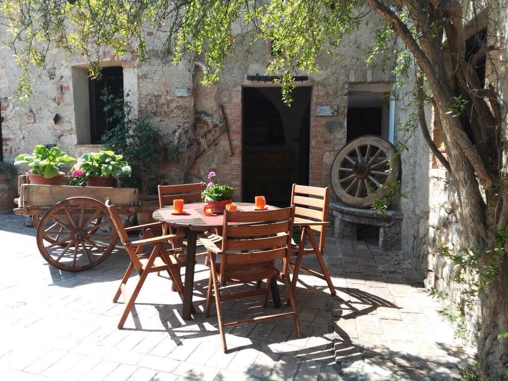 Casa Vacanze Borgolozzi Villa Sovicille Bagian luar foto